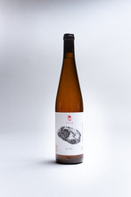 Laden Sie das Bild in den Galerie-Viewer, Marto Wines - Weiss 2022