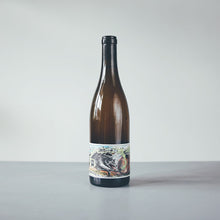 Laden Sie das Bild in den Galerie-Viewer, Weingut Staffelter Hof - Madcap Magnus Le Loup Lou freeshipping - Vin Vin
