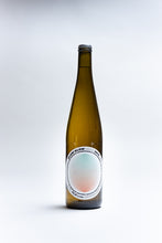 Laden Sie das Bild in den Galerie-Viewer, GLOW GLOW - Weiss 2023